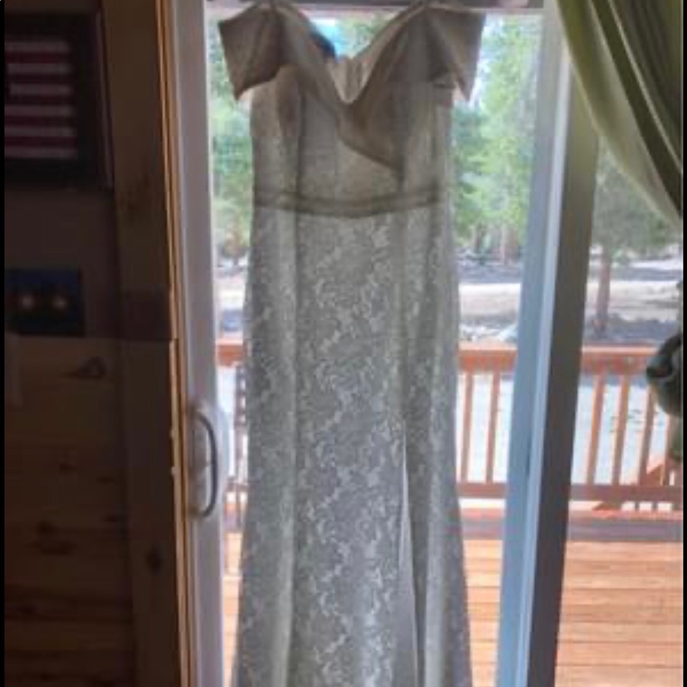 Ivory Wedding Dress